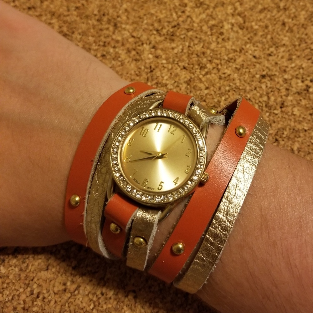 Wrap Leather Banded Watch